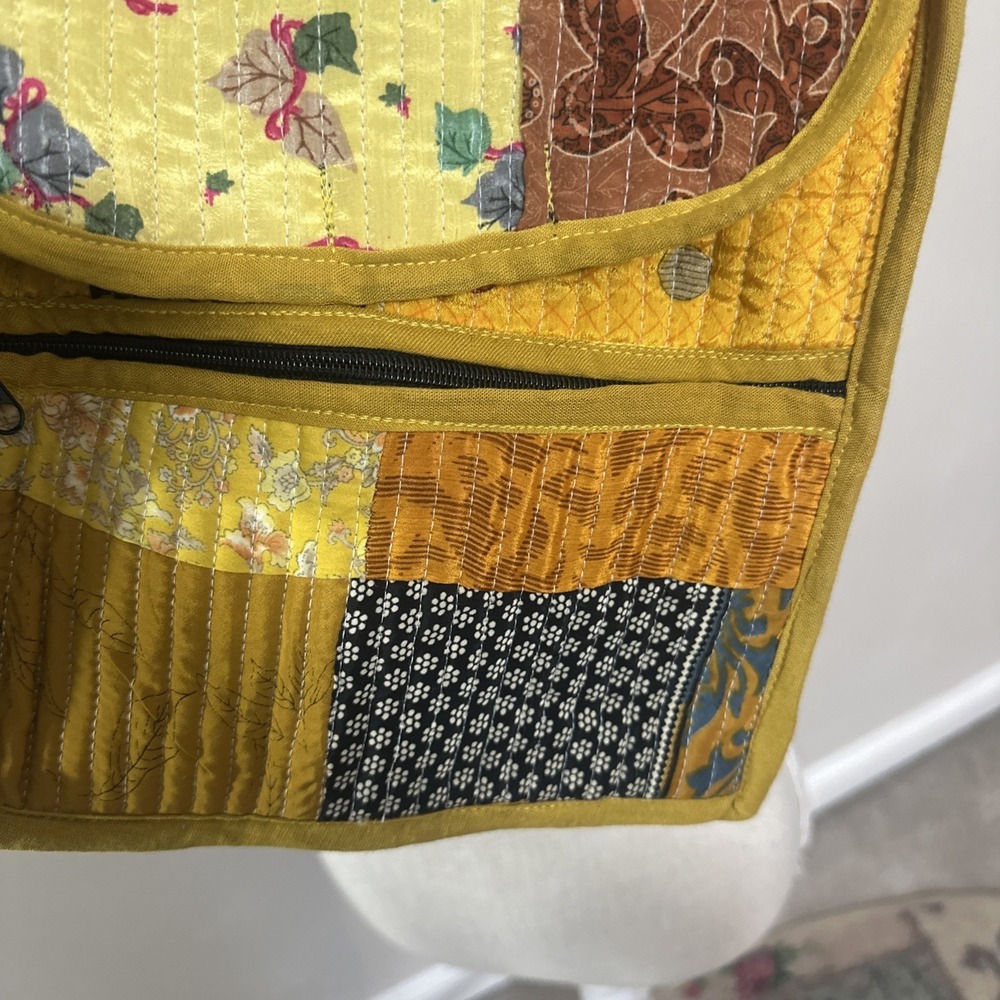Patchwork Hobo Bohemian Crossbody Bag NWOT - Picture 7 of 8